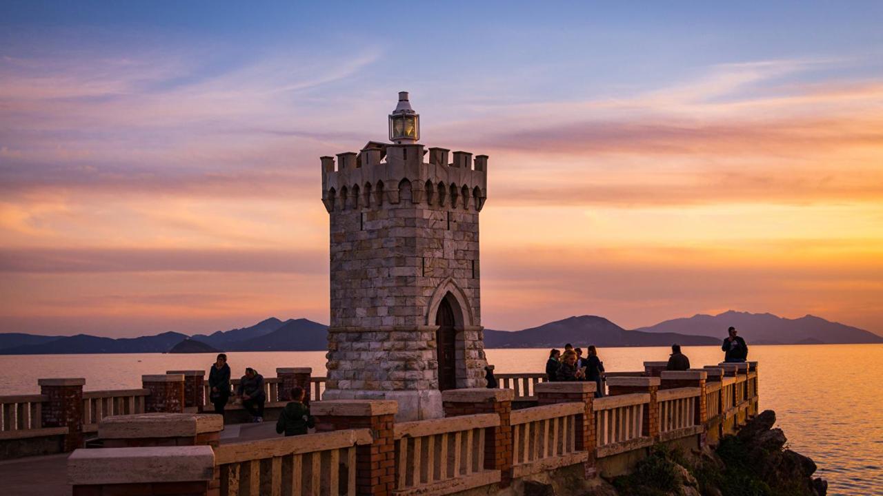 Albergo Italia Piombino Exterior photo